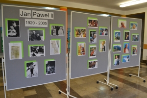 Galeria przedstawia gazetki utworzone z prac plastycznych i literackich uczniów.