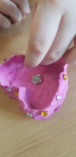 a196d478-4010-4803-824d-10e3ca5a8df7